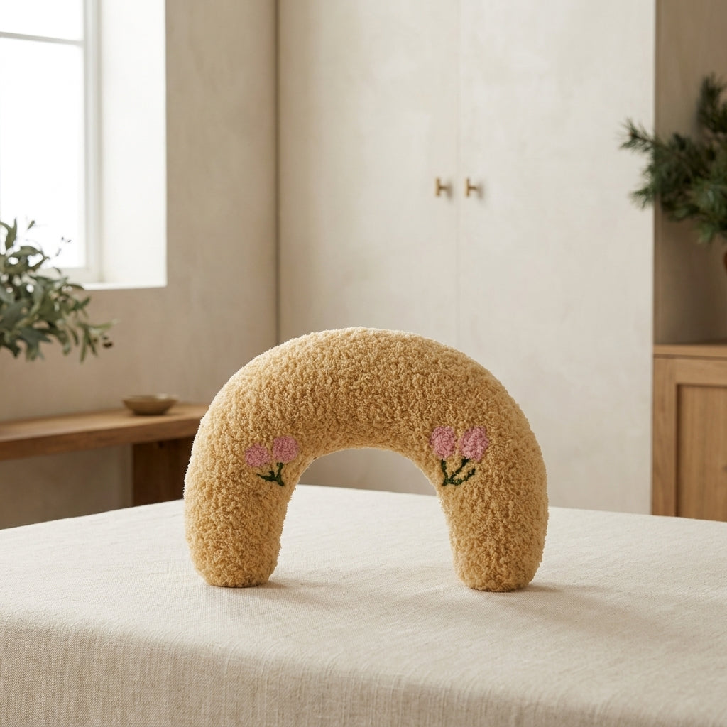 The Cradle Neck Pillow — Aspen Paws